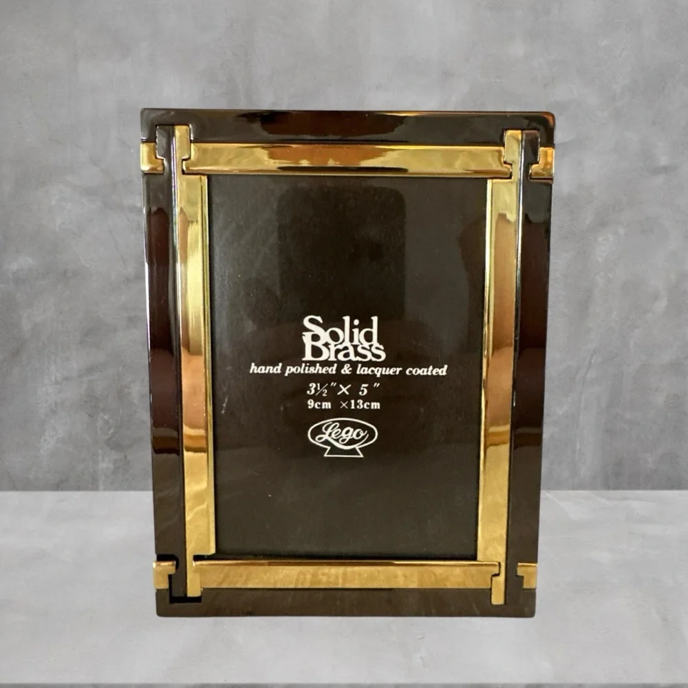 NOS VINTAGE SOLID BRASS HAND POLISHED PICTURE FRAME 3.5X5